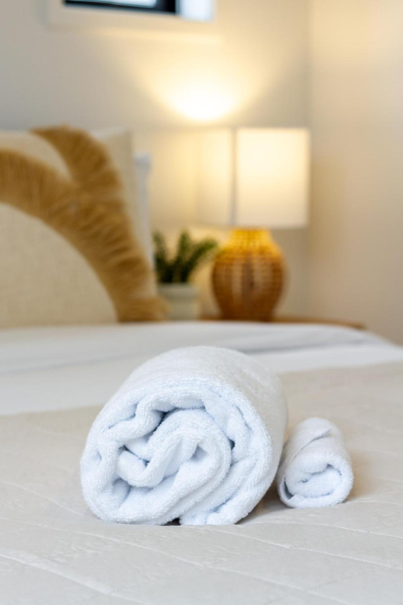 New Brighton Explore - King Bed And Sofa Bed Apartment Christchurch